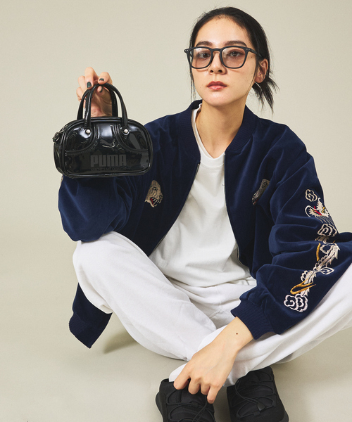 PUMA(プーマ)の「【PUMA/プーマ】1976 マイクロ グリップバッグ 1L|ユニセックス 2WAY ミニショルダー&ハンドバッグ(ショルダーバッグ・メンズ・ブラック/レッド/ピンク/グレー・フリー)」の13枚目の写真