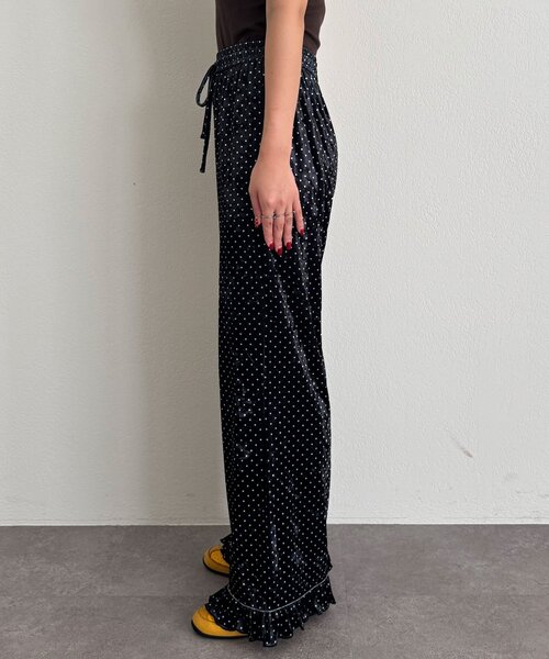 CIAOPANIC（チャオパニック）の「アソート柄ベロアフリルパンツ〈ドット／フラワー〉（その他パンツ・レディース・グレー/ベージュ系その他/カーキ/ブラック系その他/ブラック・MEDIUM/SMALL）」の6枚目の写真