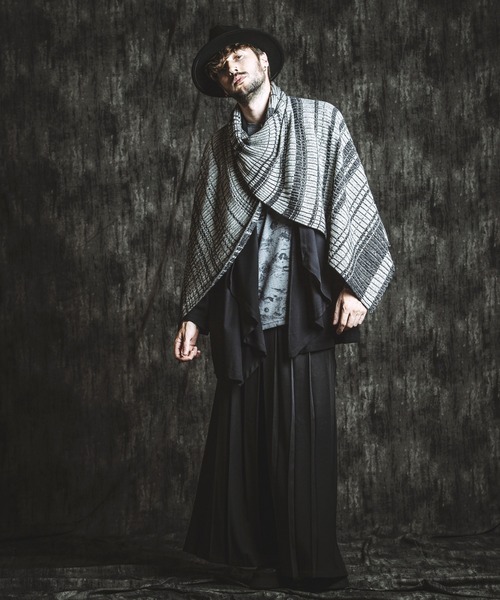 NO ID.(ノーアイディ)の「【NO ID.】4-Way Twist Knit Poncho / 4ウェイ ツイスト ニット ポンチョ(ポンチョ・メンズ・ブラック/その他23・ONE SIZE)」の15枚目の写真