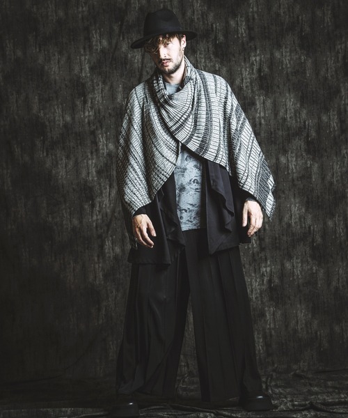 NO ID.(ノーアイディ)の「【NO ID.】4-Way Twist Knit Poncho / 4ウェイ ツイスト ニット ポンチョ(ポンチョ・メンズ・ブラック/その他23・ONE SIZE)」の17枚目の写真