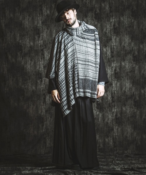 NO ID.(ノーアイディ)の「【NO ID.】4-Way Twist Knit Poncho / 4ウェイ ツイスト ニット ポンチョ(ポンチョ・メンズ・ブラック/その他23・ONE SIZE)」の9枚目の写真