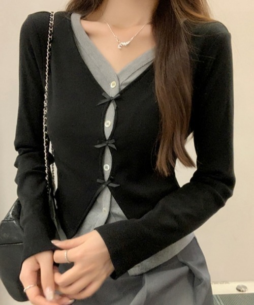 gossip!ロサンゼルス(ゴシップロサンゼルス)の「【Y2Kガーリー】バイカラーリボン付きレイヤード風トップス(Tシャツ/カットソー・レディース・ブラック・FREE)」の1枚目の写真