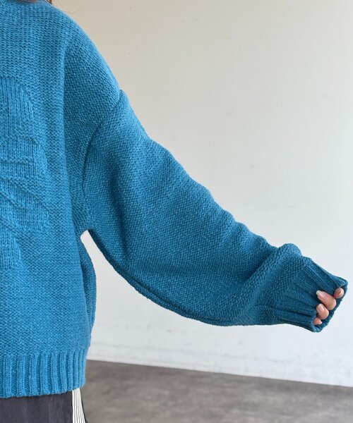 CPCM（シーピーシーエム）の「同色花柄ジャガードニット（ニット/セーター・レディース・ブルー/アイボリー/グリーン/マスタード/ネイビー・SMALL/MEDIUM）」の11枚目の写真