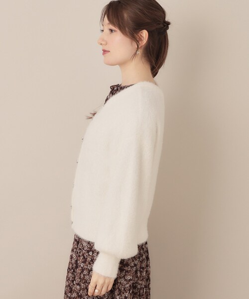 couture brooch（クチュールブローチ）の「【高見え・大人可愛い】ビジューリボン釦 前後2WAYフェザーカーディガントップス（カーディガン/ボレロ・レディース・アイボリー/ブラック/サックスブルー・36/38/40/42）」の8枚目の写真