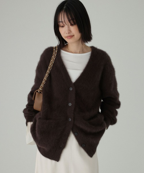 BABYLONE(バビロン)の「FOXカシミヤカーディガン(カーディガン/ボレロ・レディース・オフホワイト/チャコール/ホワイト/カーキ/ライトベージュ/ダークブラウン・フリー)」の2枚目の写真