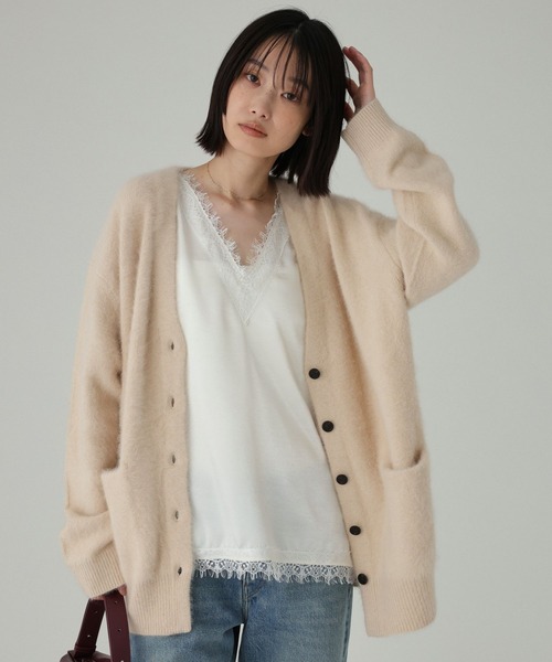 BABYLONE(バビロン)の「FOXカシミヤカーディガン(カーディガン/ボレロ・レディース・オフホワイト/チャコール/ホワイト/カーキ/ライトベージュ/ダークブラウン・フリー)」の5枚目の写真