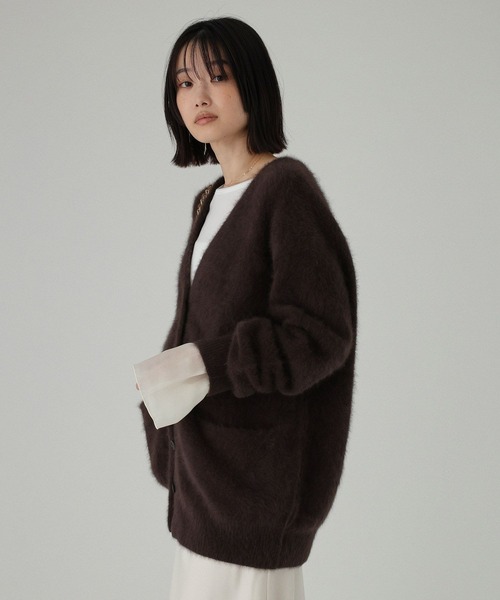 BABYLONE(バビロン)の「FOXカシミヤカーディガン(カーディガン/ボレロ・レディース・オフホワイト/チャコール/ホワイト/カーキ/ライトベージュ/ダークブラウン・フリー)」の8枚目の写真