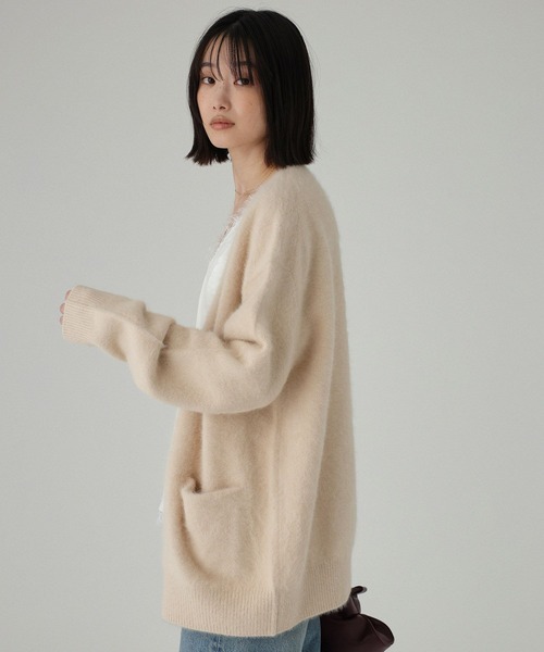 BABYLONE(バビロン)の「FOXカシミヤカーディガン(カーディガン/ボレロ・レディース・オフホワイト/チャコール/ホワイト/カーキ/ライトベージュ/ダークブラウン・フリー)」の16枚目の写真