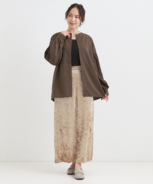 DRESKIP（ドレスキップ）の「【洗濯後シワになりにくい/吸水速乾/UVカット】着こなしで雰囲気いろいろ　お袖シャーリングシャツ（シャツ/ブラウス・レディース・ダークブラウン/オフホワイト/ネイビー系2・01/02/03/04）」の14枚目の写真