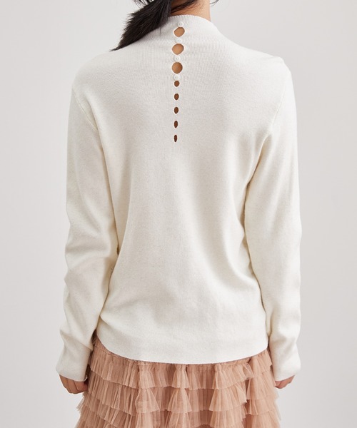 Lace Ladies（レースレディース）の「バック オープンカット オフネック ニット プルオーバー（ニット/セーター・レディース・ブラック/アイボリー/グレー・FREE）」の10枚目の写真