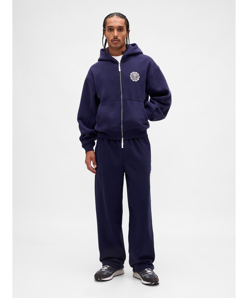 【希少レア】新品ꕥリラックスフィットGAPロゴジップアップパーカー男女兼用 セール】リラックスフィット GAPロゴ ジップアップパーカー（パーカー