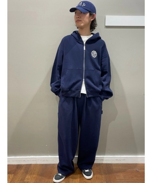 セール】リラックスフィット GAPロゴ ジップアップパーカー（パーカー