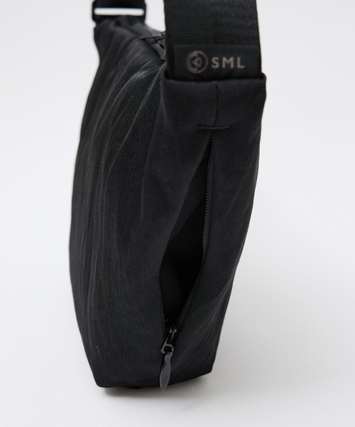 SML（エスエムエル）の「【SML/エスエムエル】ショルダーバッグS/K905058/シンプル/バッグ/撥水/ユニセックス【WEB限定】（ショルダーバッグ・レディース・ベージュ/ブラウン/グレー/ブラック・フリー）」の18枚目の写真
