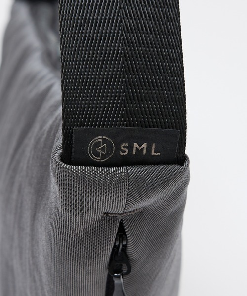 SML（エスエムエル）の「【SML/エスエムエル】ショルダーバッグS/K905058/シンプル/バッグ/撥水/ユニセックス【WEB限定】（ショルダーバッグ・レディース・ベージュ/ブラウン/グレー/ブラック・フリー）」の9枚目の写真