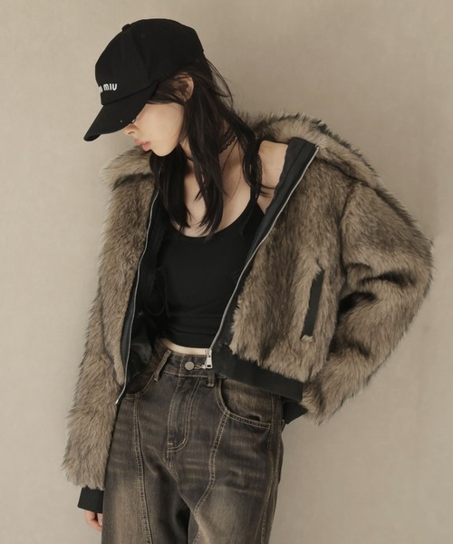 Ulysses（ユリシス）の「レザーパイピングショート丈ファーブルゾン（その他アウター・レディース・モカ・S/M）」の9枚目の写真