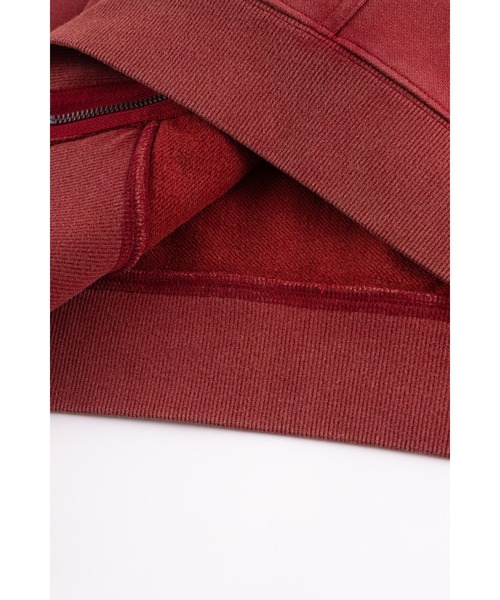 UNKNOWN LONDON（アンノウン・ロンドン）の「ジップフーディ｜Outline Cross Rhinestone Zip Hoodie｜Unknown London（パーカー・メンズ・レッド/ブラック/ベージュ・MEDIUM/LARGE/X-LARGE/SMALL）」の16枚目の写真