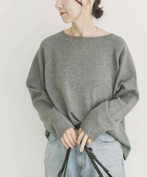 ITEMS URBANRESEARCH（アイテムズ アーバンリサーチ）の「『洗濯可』クルーネックラグランニット（ニット/セーター・レディース・ベージュ/ネイビー/グレー/ライトピンク/レッド・FREE）」の6枚目の写真