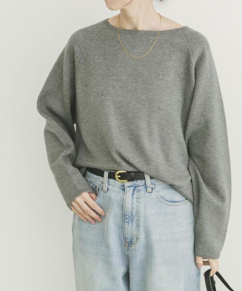 ITEMS URBANRESEARCH（アイテムズ アーバンリサーチ）の「『洗濯可』クルーネックラグランニット（ニット/セーター・レディース・ベージュ/ネイビー/グレー/ライトピンク/レッド・FREE）」の7枚目の写真
