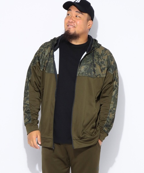 UNDER ARMOUR(アンダーアーマー)の「UNDER ARMOUR (アンダーアーマー) LOOSE アーマーフリース カモ フルジップ フーディーパーカー(パーカー・メンズ・ブラック/カーキ・3XL/4XL/5XL)」の4枚目の写真