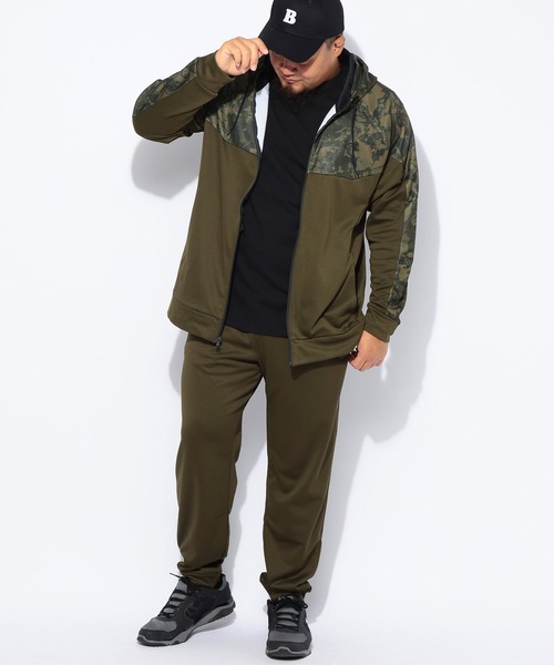 UNDER ARMOUR(アンダーアーマー)の「UNDER ARMOUR (アンダーアーマー) LOOSE アーマーフリース カモ フルジップ フーディーパーカー(パーカー・メンズ・ブラック/カーキ・3XL/4XL/5XL)」の5枚目の写真