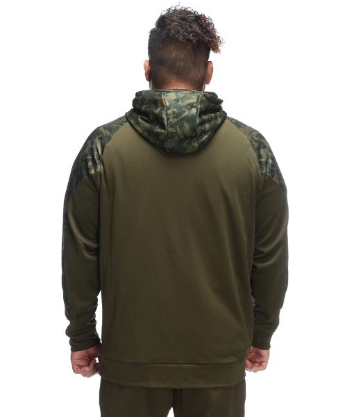 UNDER ARMOUR(アンダーアーマー)の「UNDER ARMOUR (アンダーアーマー) LOOSE アーマーフリース カモ フルジップ フーディーパーカー(パーカー・メンズ・ブラック/カーキ・3XL/4XL/5XL)」の11枚目の写真