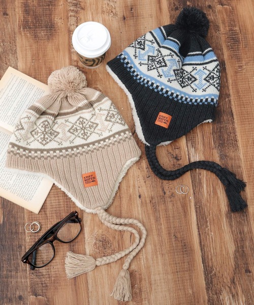 KRIFF MAYER(クリフメイヤー)の「裏ボア ジャガードニットワッチ 耳当て付き ポンポン ニット帽(ニットキャップ/ビーニー・メンズ・ブラック/ベージュ・FREE)」の9枚目の写真