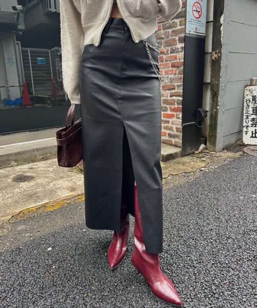 mline（エムライン）の「[mline]レザースリット スカート（スカート・レディース・ブラウン/ブラック・1/2）」の2枚目の写真