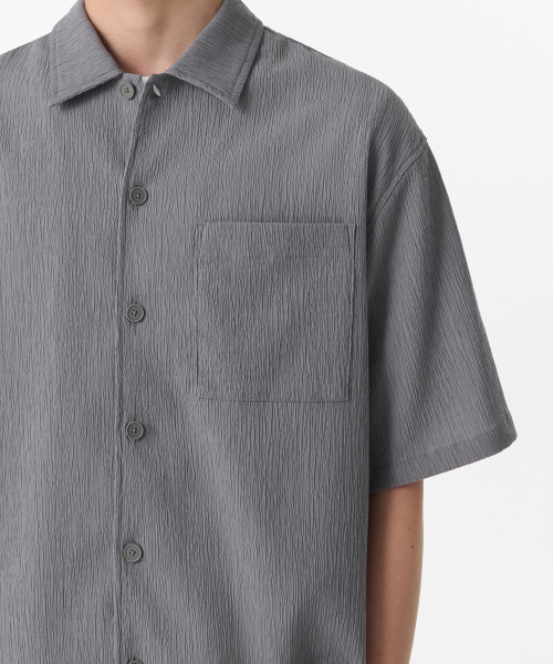 MUSINSA STANDARD（ムシンサスタンダード）の「クリンクルリラックスド半袖シャツ[グレー]（シャツ/ブラウス・メンズ・その他・MEDIUM/LARGE/X-LARGE/XX-LARGE）」の4枚目の写真