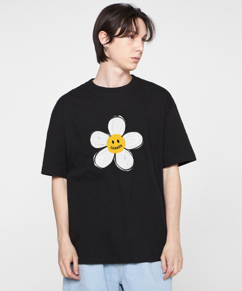 GRAVER（グレーバー）の「[ユニセックス]ペインティングビッグフラワードット半袖Tシャツ_ブラック（Tシャツ/カットソー・レディース・ブラック・MEDIUM/SMALL/LARGE/X-LARGE）」の3枚目の写真