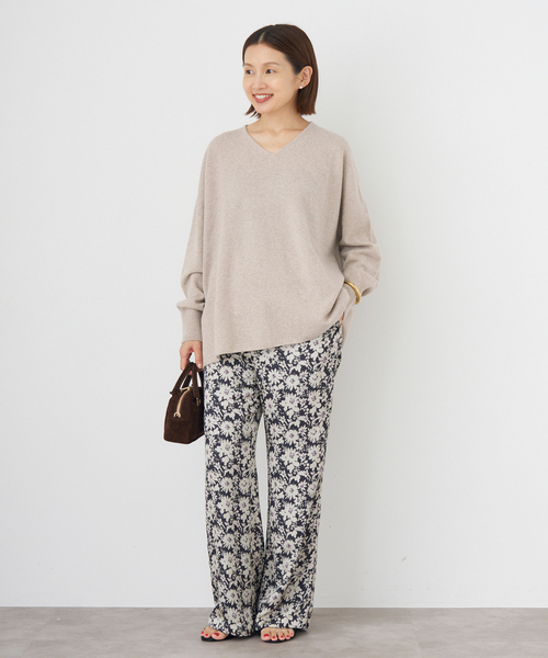 IENA(イエナ)の「《追加2》Fineニュージーウール ニュアンス Vプルオーバー(ニット/セーター・レディース・ベージュ/スカイブルー/グレー・FREE)」の10枚目の写真