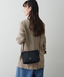 IACUCCI｜イアクッチのショルダーバッグ（ブラック/黒色系）通販