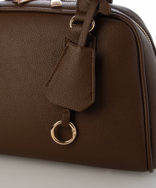 cache cache(カシュ カシュ)の「カシュカシュ cachechche / シボフェイクレザー2wayボストンバッグ(ショルダーバッグ・レディース・ブラウン/アイボリー/ブラック・FREE)」の21枚目の写真