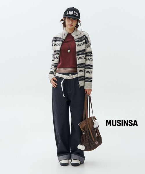 OAFISH(オアフィッシュ)の「OAF LOGO STITCH RAW DENIM PANTS, DARK BLUE(デニムパンツ・レディース・その他・1/2)」の4枚目の写真