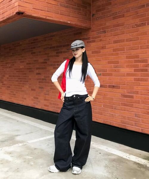 OAFISH(オアフィッシュ)の「OAF LOGO STITCH RAW DENIM PANTS, DARK BLUE(デニムパンツ・レディース・その他・1/2)」の5枚目の写真