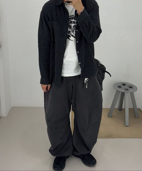 AREUBAN(アルバン)の「サンドチェックルーズドシャツ_サンドブラック(シャツ/ブラウス・メンズ・ブラック・2)」の5枚目の写真