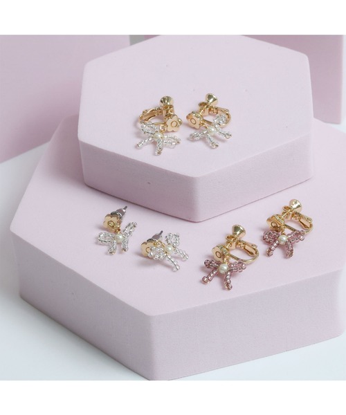 MARY QUANT(マリークワント)の「ビーズプチリボン イヤリング(イヤリング・レディース・ピンク/ホワイト・FREE)」の5枚目の写真