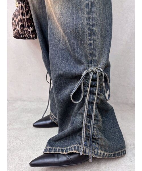 EVRIS（エヴリス）の「サイドギャザーリボンセミワイドデニムパンツ（デニムパンツ・レディース・ブラウン/インディゴブルー・MEDIUM/SMALL）」の9枚目の写真