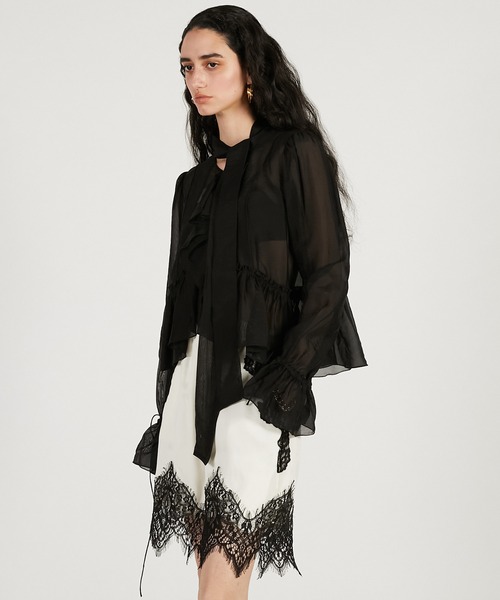 PRANK PROJECT（プランクプロジェクト）の「ラッフルボウタイブラウス / Ruffle Bow Tie Blouse（シャツ/ブラウス・レディース・ブラック/ホワイト・FREE）」の15枚目の写真