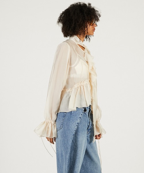 PRANK PROJECT（プランクプロジェクト）の「ラッフルボウタイブラウス / Ruffle Bow Tie Blouse（シャツ/ブラウス・レディース・ブラック/ホワイト・FREE）」の13枚目の写真