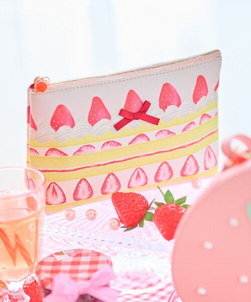【新品】ストロベリーケーキデザインポーチ外側定期入れとしてもお使い頂けます Strawberry Collection】ケーキポーチ（ポーチ）｜ANY（エニィ）の