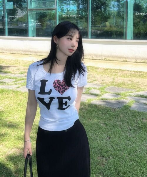 KATRINA K（カトリーナケイ）の「ラブピンクレオパードスリムフィット半袖Tシャツ-2カラー（Tシャツ/カットソー・レディース・ホワイト/ブラック・FREE）」の21枚目の写真