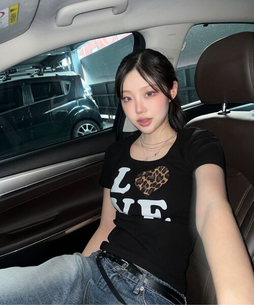 KATRINA K（カトリーナケイ）の「ラブピンクレオパードスリムフィット半袖Tシャツ-2カラー（Tシャツ/カットソー・レディース・ホワイト/ブラック・FREE）」の11枚目の写真