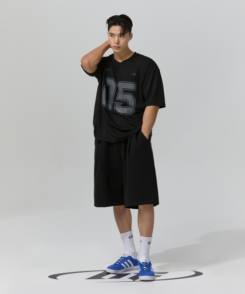 BLACK MONSTER FIT(ブラックモンスターフィット)の「ワンタックワイドバミューダパンツ (2色) / BM240921(スウェットパンツ・メンズ・ブラック/グレー・MEDIUM/LARGE/X-LARGE/2XL)」の7枚目の写真