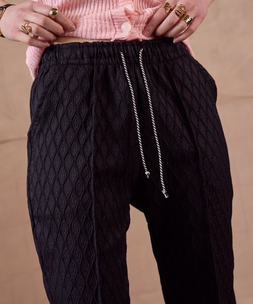 320SHOWROOM(320ショールーム)の「Jacquard drawstring bootcut banding pants Black(その他パンツ・レディース・その他・FREE)」の3枚目の写真