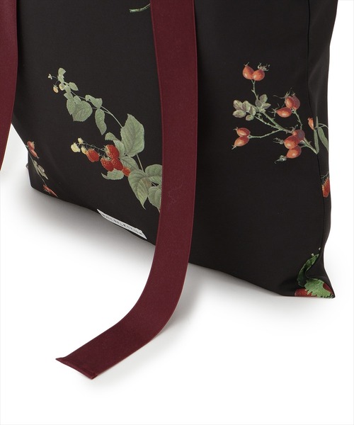 WILLSELECTION（ウィルセレクション）の「ウィンターボタニカルトートバッグ（トートバッグ・レディース・オフホワイト/ブラック・FREE）」の11枚目の写真