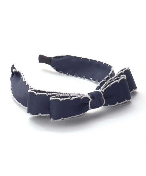 BeBe（ベベ）の「バイカラースカラップリボンカチューシャ（カチューシャ・キッズ・オフホワイト/ネイビー・FREE）」の5枚目の写真