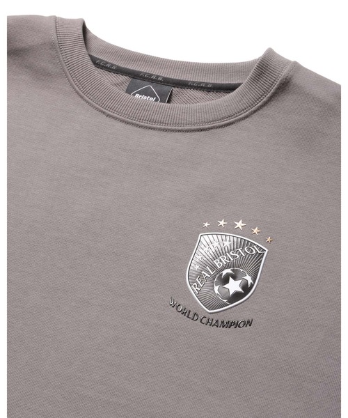 F.C.Real Bristol(エフシーレアルブリストル)の「CHAMPIONS TEAM CREWNECK SWEAT(スウェット・メンズ・ネイビー/グレー/ブラック・XX-LARGE/X-LARGE/LARGE/MEDIUM/SMALL)」の12枚目の写真