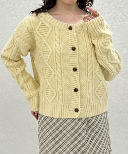 31 Sons de mode（トランテアン　ソン　ドゥ　モード）の「2025秋冬新作 一部店舗限定 ケーブルニットカーディガン（カーディガン/ボレロ・レディース・ホワイト/ベージュ/パープル・ﾌﾘ-）」の10枚目の写真