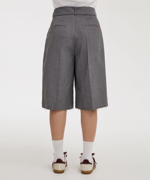 WaiKei(ワイケイ)の「カットアウトショートパンツグレー(その他パンツ・レディース・その他・0/1)」の3枚目の写真