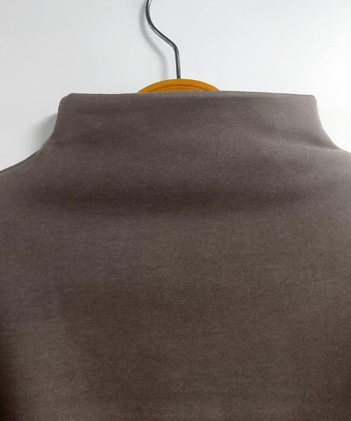 ONEP STAR（ワンピスター）の「ウエストボタンデザインハイネックトップス（Tシャツ/カットソー・レディース・ダークグレー/ダークブラウン・MEDIUM/X-LARGE/LARGE）」の12枚目の写真
